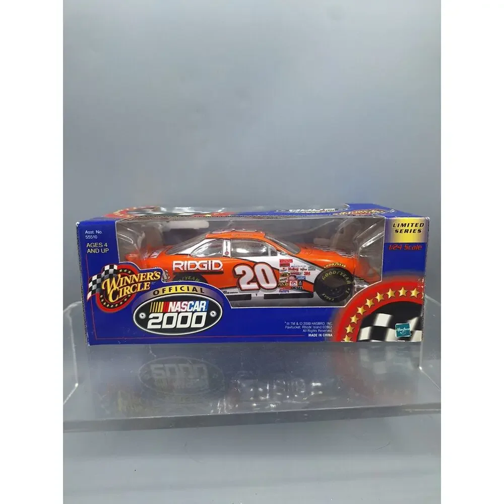 NASCAR~Winner's Circle~Tony Stewart~Home Depot #20~2000~Hasbro~1:24 Scale~NEW